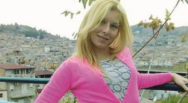 Gessica Lattuca, scomparsa da un mese. Il sindaco: «Chi sa parli, è una mamma di 4 figli»