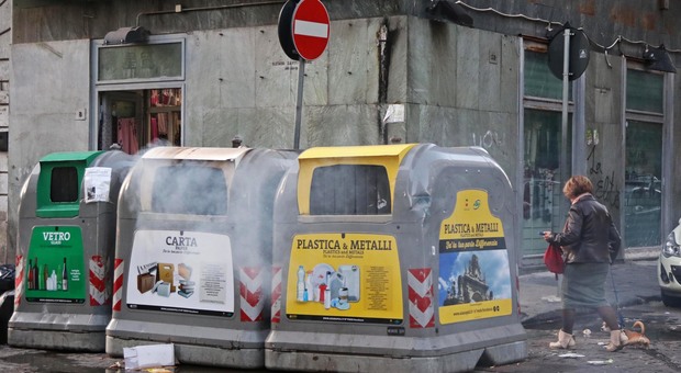 Conferimento irregolare dei rifiuti: Napoli al setaccio, raffica di multe