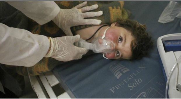 Siria, raid di Assad con gas tossici: oltre 70 morti, almeno 25 bambini