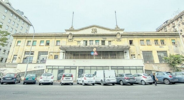 Atac, il deposito di piazza Ragusa al Comune. «Un regalo da 15 milioni»