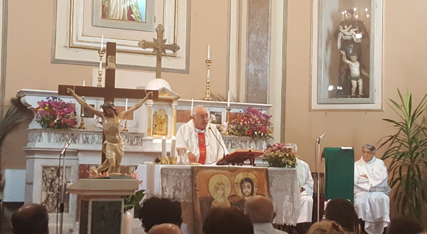 La messa celebrata da don Franco Monterubbianesi