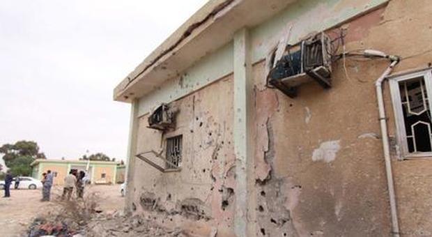 Libia, raid aereo su ricevimento di nozze: 43 morti. Haftar smentisce un suo coinvolgimento