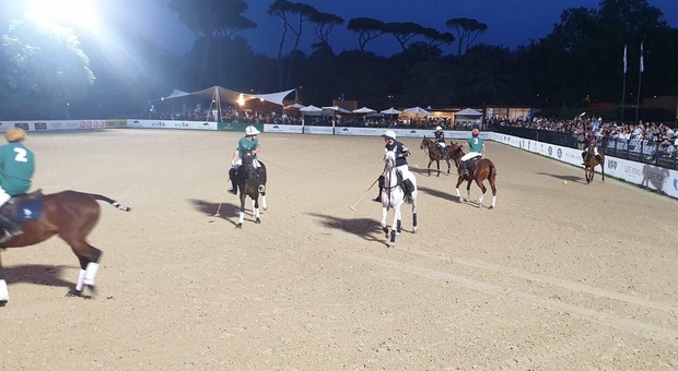 Piazza di Siena, tutti pazzi per il Polo. Tribune sold out per Italia Polo Challenge