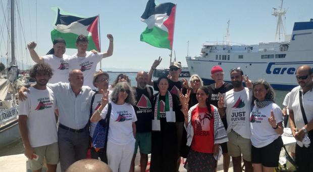 La Freedom Flotilla sbarca a Napoli: «Insieme per i diritti umani»