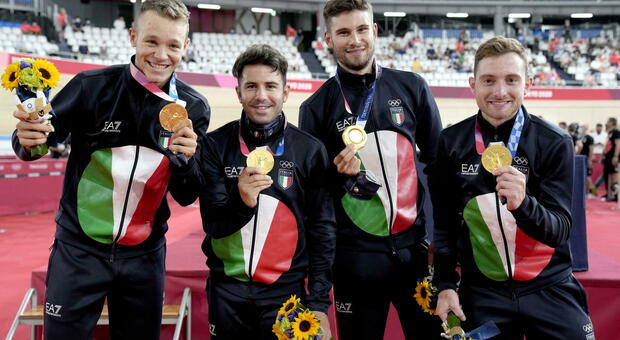 Ciclismo pista, impresa per l'Italia nell'inseguimento a squadre: è la sesta medaglia d'oro (con record del mondo)
