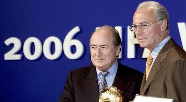 Mondiali 2006, Beckenbauer indagato Inchiesta Fifa su fondi neri e voti comprati