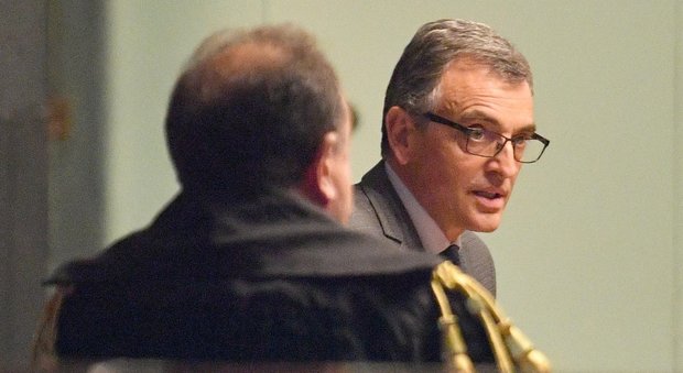 Procuratore di Arezzo Rossi in tribunale a Genova