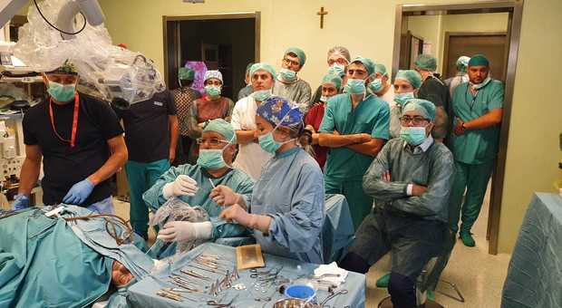 Dalla Germania all’India, così l’ospedale San Paolo fa scuola nel campo della chirurgia endoscopica dell’orecchio