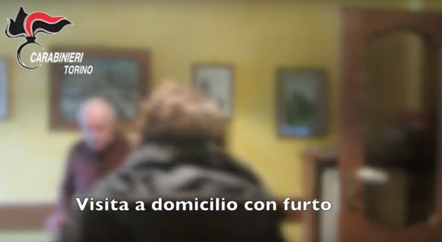 Dottoressa ladra rubava a casa di un anziano paziente, incastrata dai video dei Carabinieri