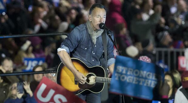Bruce Springsteen, il suo show a Broadway solo per i vaccinati: «Ma non con AstraZeneca»