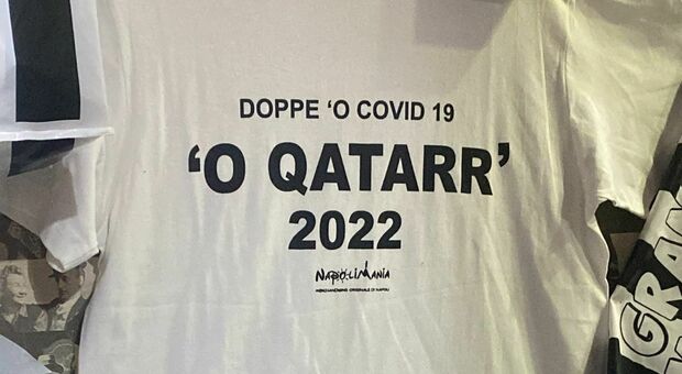 Qatar 2022, a Napoli spunta la t-shirt dedicata al “O' Qatarr”
