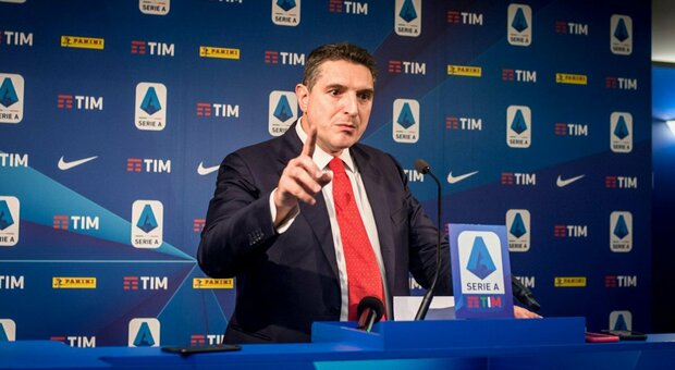 Serie A, De Siervo: «Step intermedi fino al 25% dei posti»