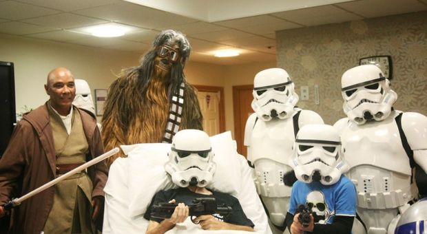 "Star Wars: L’ascesa di Skywalker", il film proiettato in anteprima in ospedale per un fan malato terminale