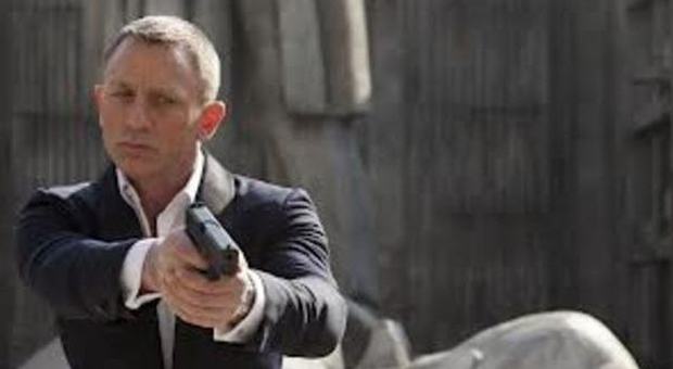 Skyfall sbanca in Inghilterra: 007 batte "Avatar" e "Titanic"