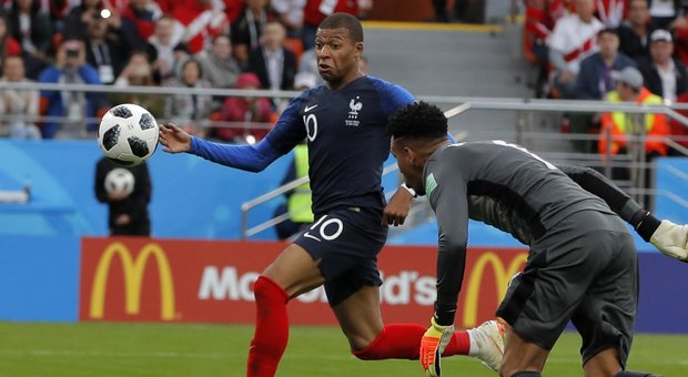 La Francia supera il Perù con un gol di Mbppe e si qualifica agli ottavi