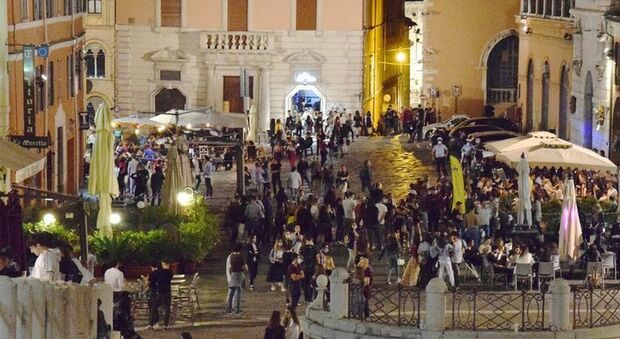 Gli universitari annoiati: «Ancona è un dormitorio nel weekend c’è la fuga»