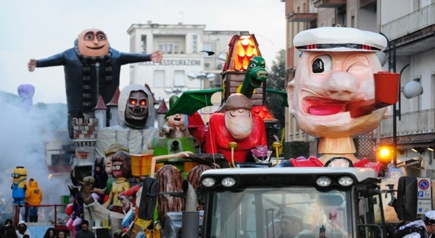 Carnevale senza carri a Latina, si cerca di salvare la festa: artisti di strada e bande musicali
