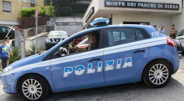 Ancona, ladra incinta di 8 mesi: presa mentre svaligia le case