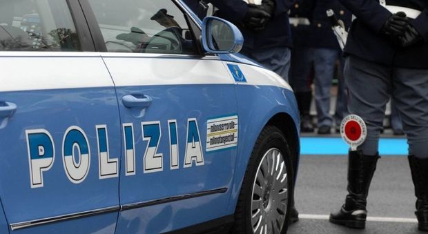 Preparavano «la rapina del secolo» armati di kalashnikov: 19 arresti tra Napoli, Salerno e Foggia