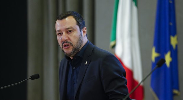 Brasile, Salvini: «Dopo vittoria Bolsonaro ci rimandino indietro Battisti»