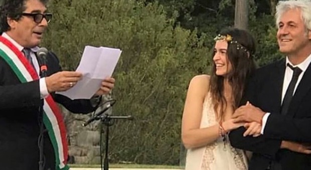 Kasia Smutniak sposa Domenico Procacci a sorpresa: gli ospiti invitati con una scusa