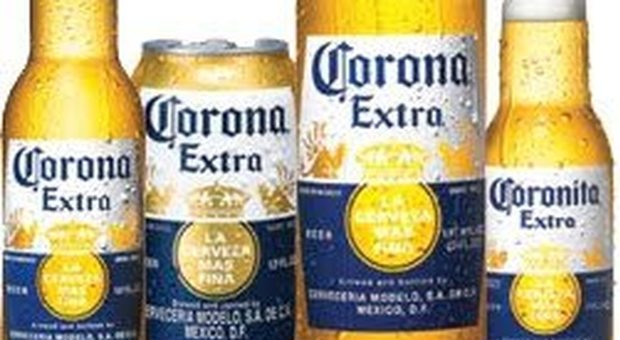 Coronavirus, si arrende anche la birra Corona: produzione sospesa fino a fine mese