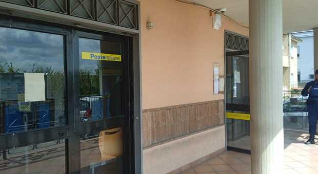 L'ufficio postale a Villa di Briano dove c'è stata una tentata rapina