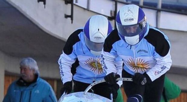 Dopo i cervelli anche i "bobbisti" in fuga: gareggiano per l'Argentina