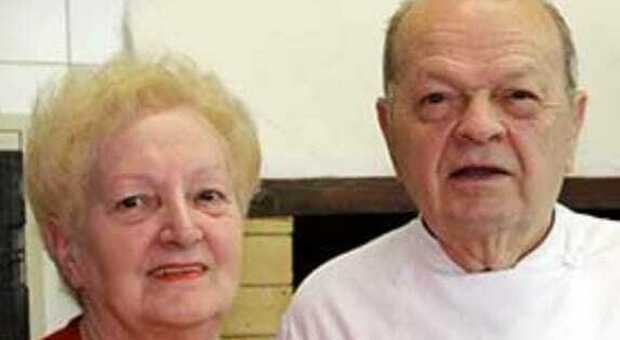 Lo chef Bruno Bellè, del ristorante "Alla Colomba", assieme alla moglie Graziella Bortot