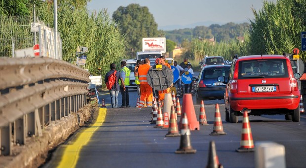 Roma, riaperto il Ponte della Scafa a senso unico alternato: ok a pedoni e mezzi Cotral