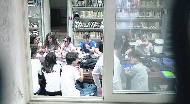 Liceo Sannazaro nel caos, Di Maio assicura: «Soluzione subito»