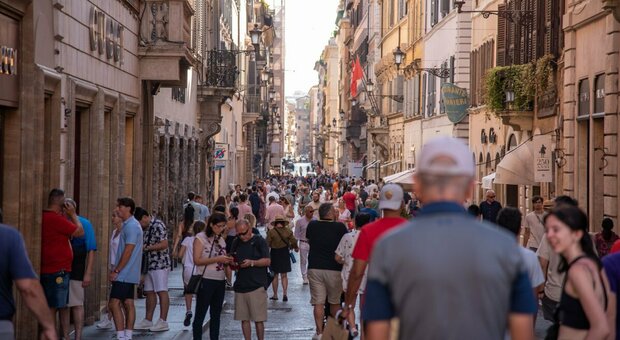 Roma fuori dalla crisi grazie al turismo: le imprese volano, crescono ricavi e occupati