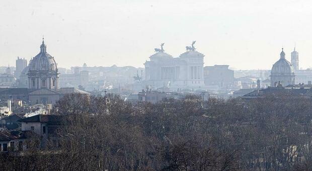 Roma, così lo smog incide sulla salute mentale: l'inquinamento dietro ansia e depressione