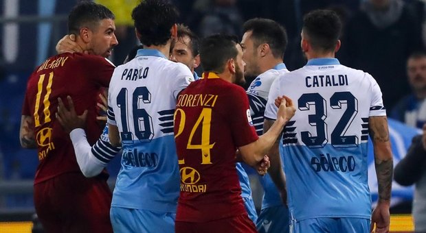 Lazio-Roma, un derby a mercato aperto: paradossi e realtà