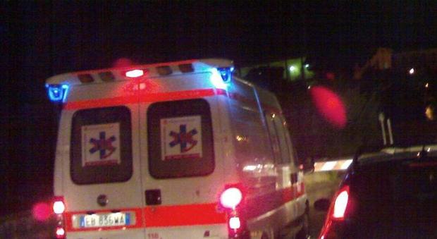 incidente notturno ambulanza
