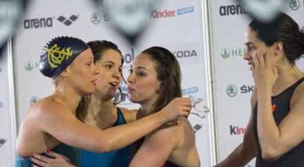 Nuoto, Federica Pellegrini trascina l'Aniene e firma un grande record con la 4x100sl