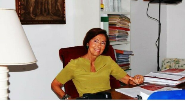 Pescara, infarto stronca l'avvocato Maria Carla Serafini. Era stata premiata con la toga d'oro