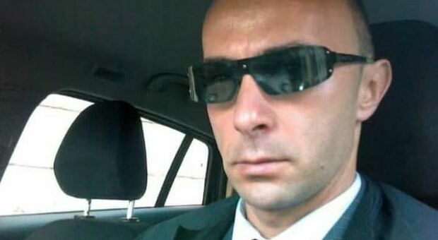 Sergio Di Loreto, poliziotto morto durante esercitazione al poligono: giallo in Sardegna