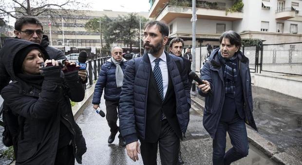 Roma, processo Raggi, gli investigatori: «Da Marra ruolo attivo nella nomina del fratello»