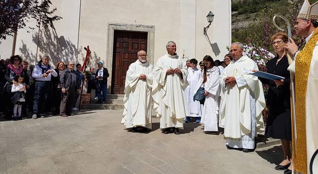Rieti, dopo anni di lunghi lavori riaperta al culto la chiesa di Grotti