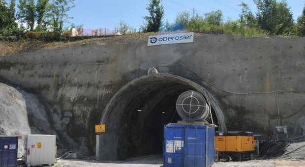 Chiude il cantiere del tunnel: finiti i soldi a pochi giorni dall'apertura