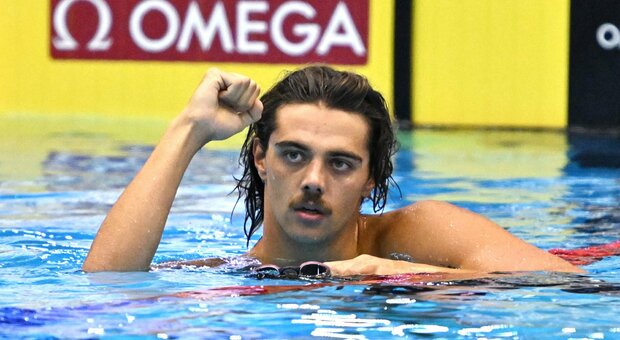 Mondiali di nuoto, esulta ancora l'Italia: Ceccon d'argento nei 100 dorso, secondo posto anche per Quadarella nei 1500 stile libero