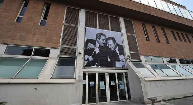 Pesaro, "Casa dell'amore" nel casolare Asur: condannati per occupazione