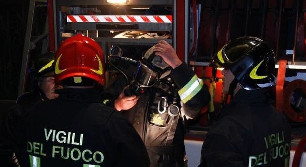 Distrutti da un incendiario i mezzi della pro loco più piccola d’Italia