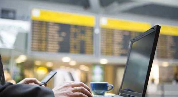 Aeroporto di Fiumicino, wi-fi gratuito e prese per caricare tablet e smartphone