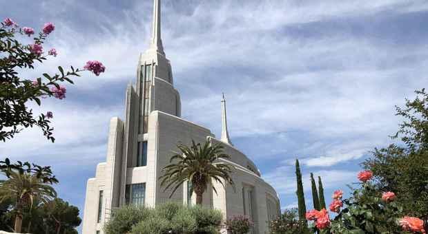 Roma, apre il Tempio dei Mormoni: «Collaboreremo con i centri di accoglienza»