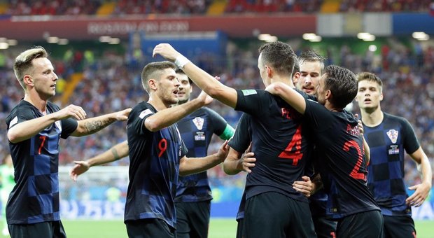 Islanda-Croazia 1-2: Badelj più Perisic, svanisce il sogno islandese
