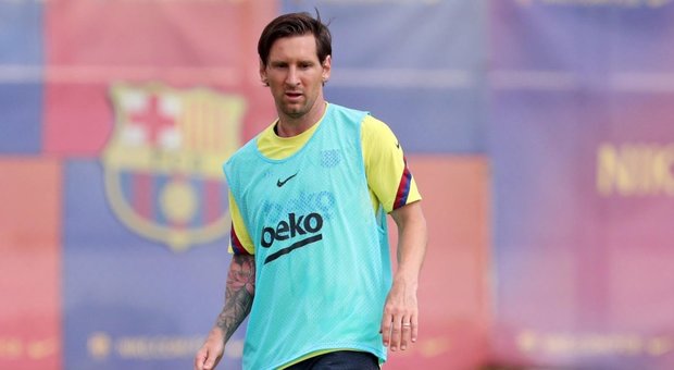 Barcellona, lieve contrattura: si ferma Messi