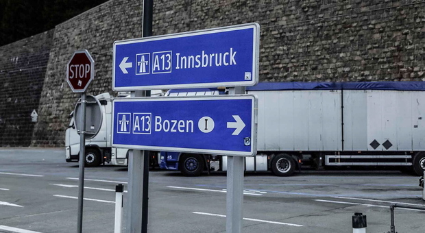 Per il Brennero arrivano nuovi stop dall'Austria, gli autotrasportatori in allarme: «Torni la libertà di circolazione o ristori adeguati»