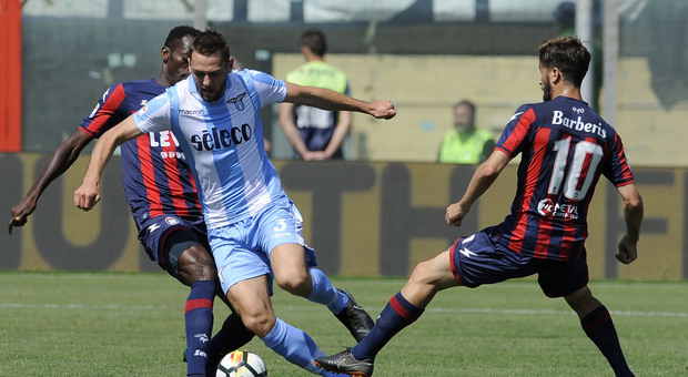 Lazio, de Vrij: «Voglio giocare contro l'Inter, è una partita troppo importante»